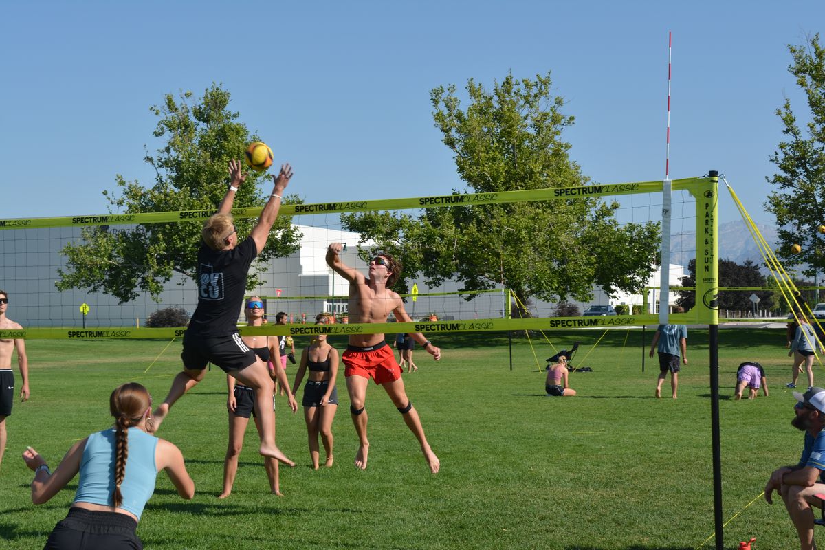 Block at the net during OVCU tournament