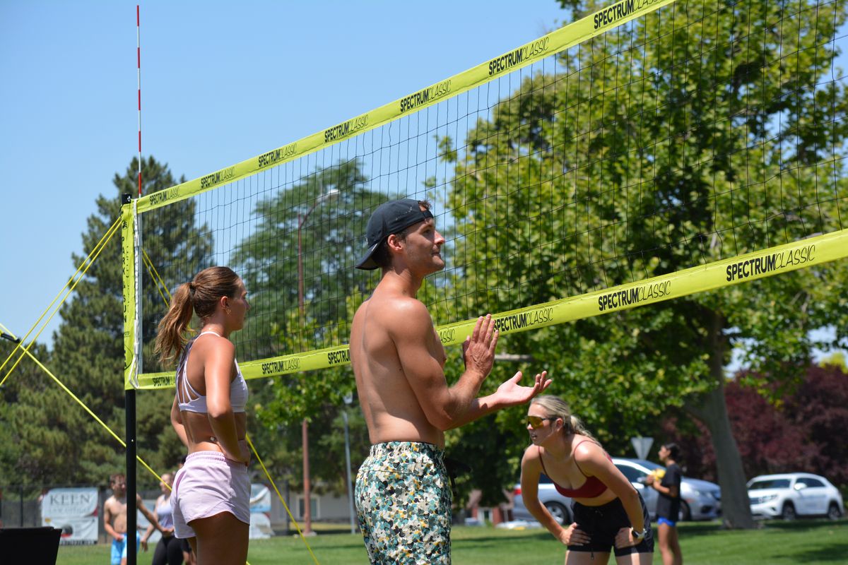 Players at the net